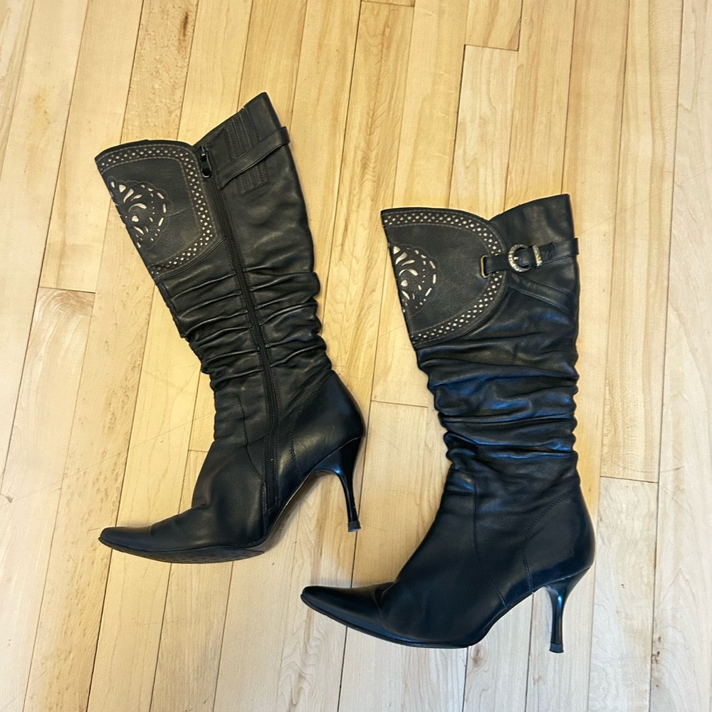 Elegant Black Knee-High Women's Cowboy Boots